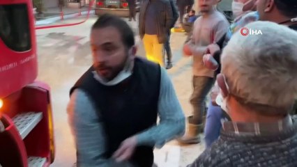 İznik'te çatı yangını: Apartman tahliye edildi