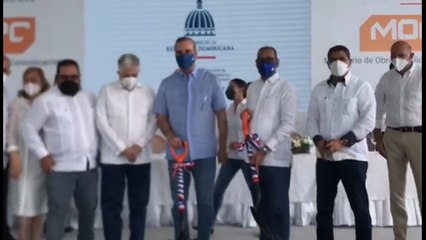 Abinader deja iniciada la construcción de retorno y cierre de cruces improvisados en la autopista Duarte