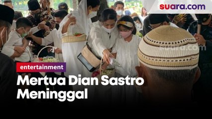 Dian Sastro Antarkan Mertua ke Peristirahatan Terakhir 
