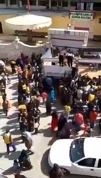 Patates dağıtımında izdiham