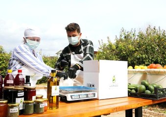 Ektikleri alın terinin meyvelerini e ticaretle topluyorlar