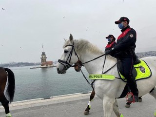 Son dakika haberi! ÜSKÜDAR SAHİL'DE ATLI BİRLİKLERDEN DENETİM