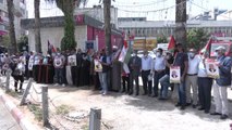 Batı Şeria'da İsrail hapishanelerindeki Filistinli tutuklulara destek gösterisi