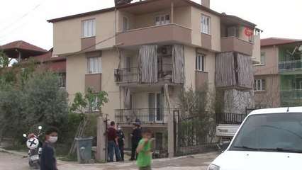 Son dakika haberi | Kendisine silah doğrultan babasını 6 yerinden bıçakladı