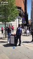 Estamos hartos de ver vídeos con agentes de Policía abusando de su autoridad, el último que tenemos lo protagoniza la Policía Municipal y la Policía Nacional en Madrid