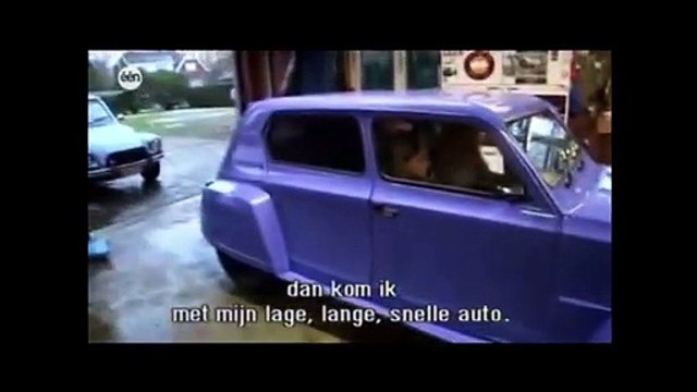 Man legt 2 motoren in Dyane - Man bijt Hond