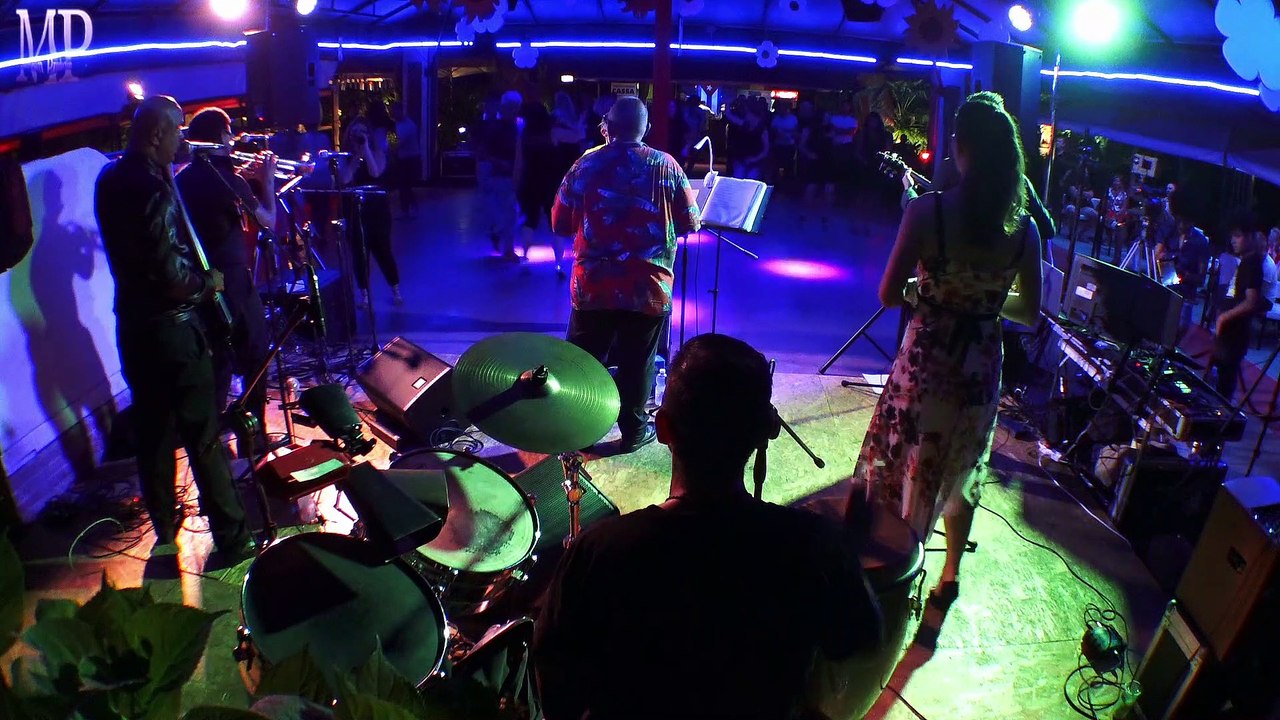 Son Eyeife & Gualberto Santiesteban - El Cuarto De Tula