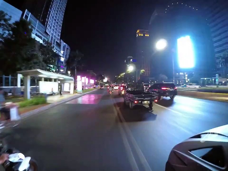 14.Indahnya Kota Jakarta di Malam Hari 2019, Pesona Pemandangan Jakarta City Saat Malam Hari - MotoVlog_2