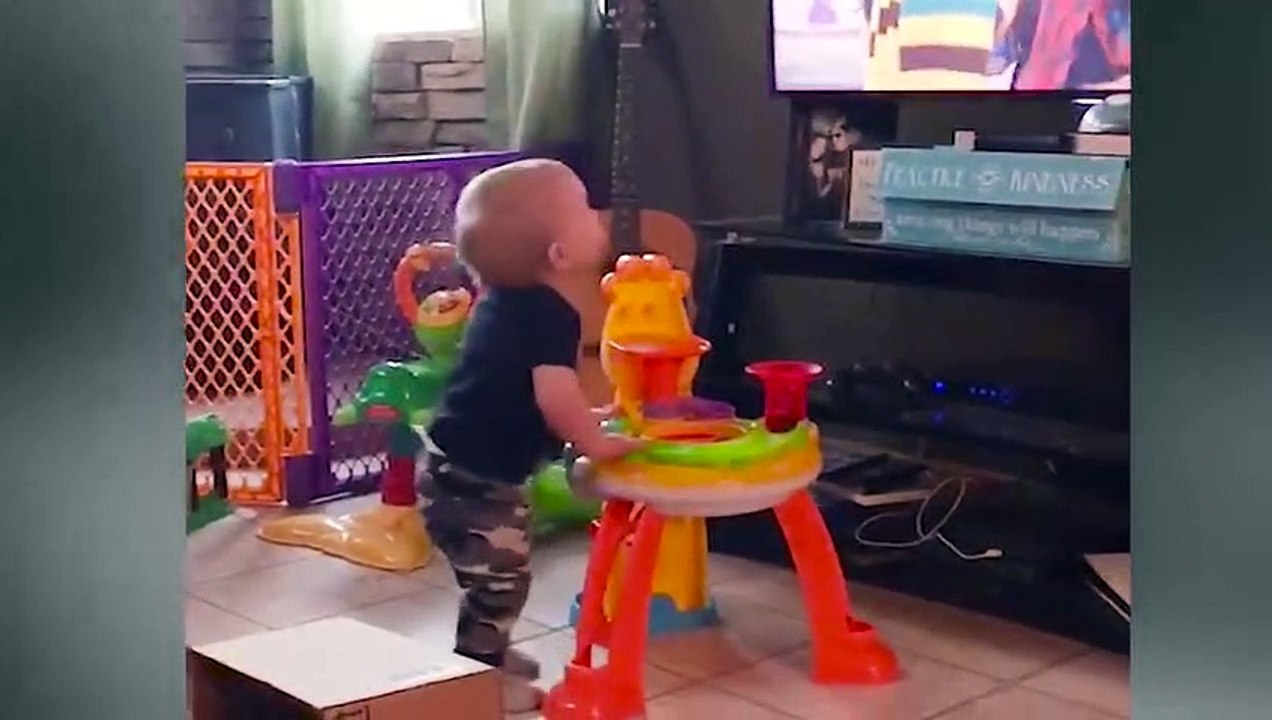 Funniest Babies Dancing Moments - Cute Baby Video