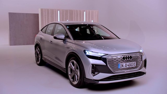 Audi Q4 Sportback e-tron Exterior Design in Floret silver in Studio