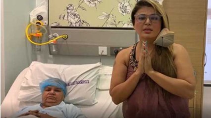 Rakhi Sawant ने माँ संग Hospital में बनाया Video, Salman को लेकर कही ये बात | FilmiBeat