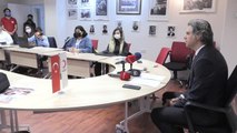 Türk Kızılay İzmir Şubesine deprem ve Kovid-19 süreçlerindeki çalışmaları nedeniyle başarı ödülü