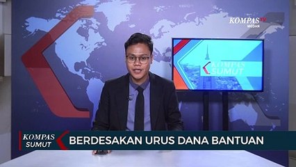 Warga Medan Berdesakan Urus Bantuan