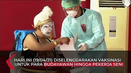 Vaksinasi Massal Budayawan dan Pekerja Seni, Ada Gareng Semar Petruk hingga Nicholas Saputra