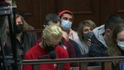 Navalny é transferido para hospital