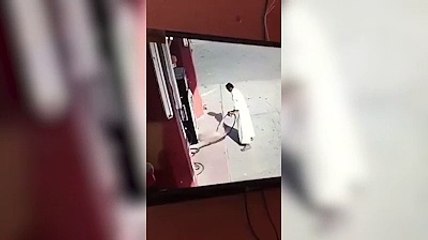 Suudi Arabistan'da rejimi protesto eden bir vatandaş dehşet saçtı