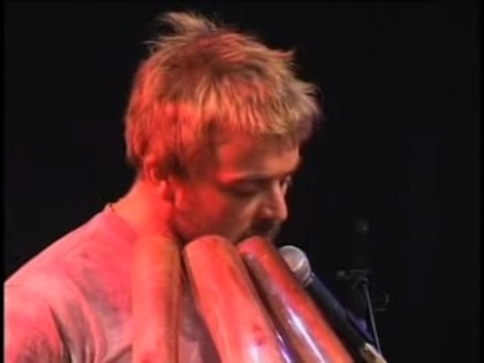 Xavier Rudd - Studio 89
