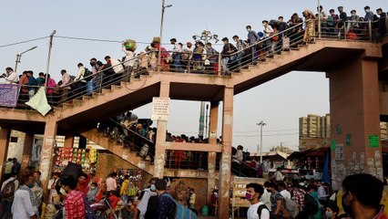 Télécharger la video: Lockdown in Delhi, thousand of migrant workers return home