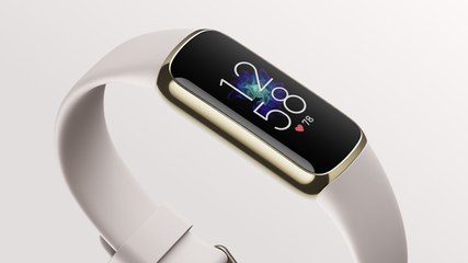 Fitbit Luxe, la elegante pulsera de actividad y bienestar que se mueve contigo