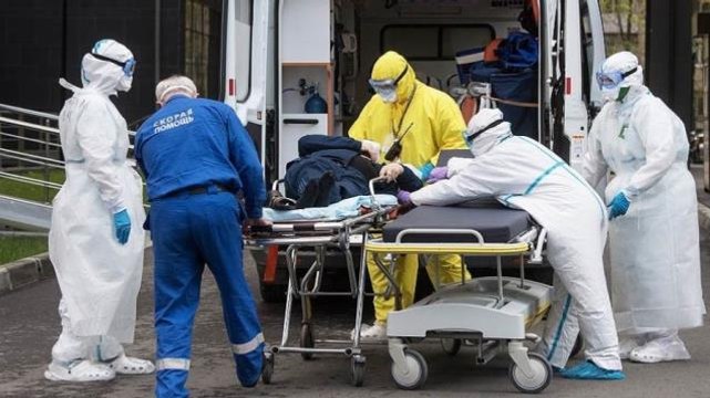 İngiltere'de uluslararası seyahatle ilişkili 104 kişide, 'çift mutant' varyantı görüldü