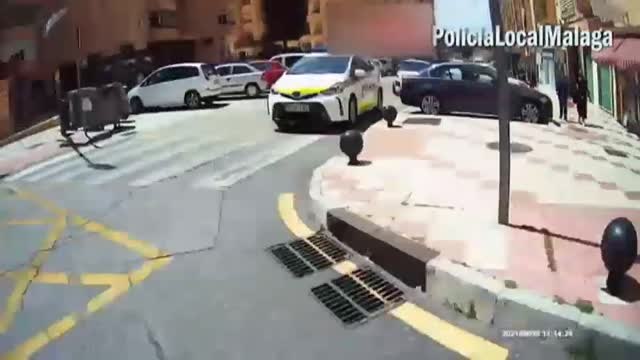 Detenido en Málaga un hombre por golpear y agredir a su pareja con un cuchillo