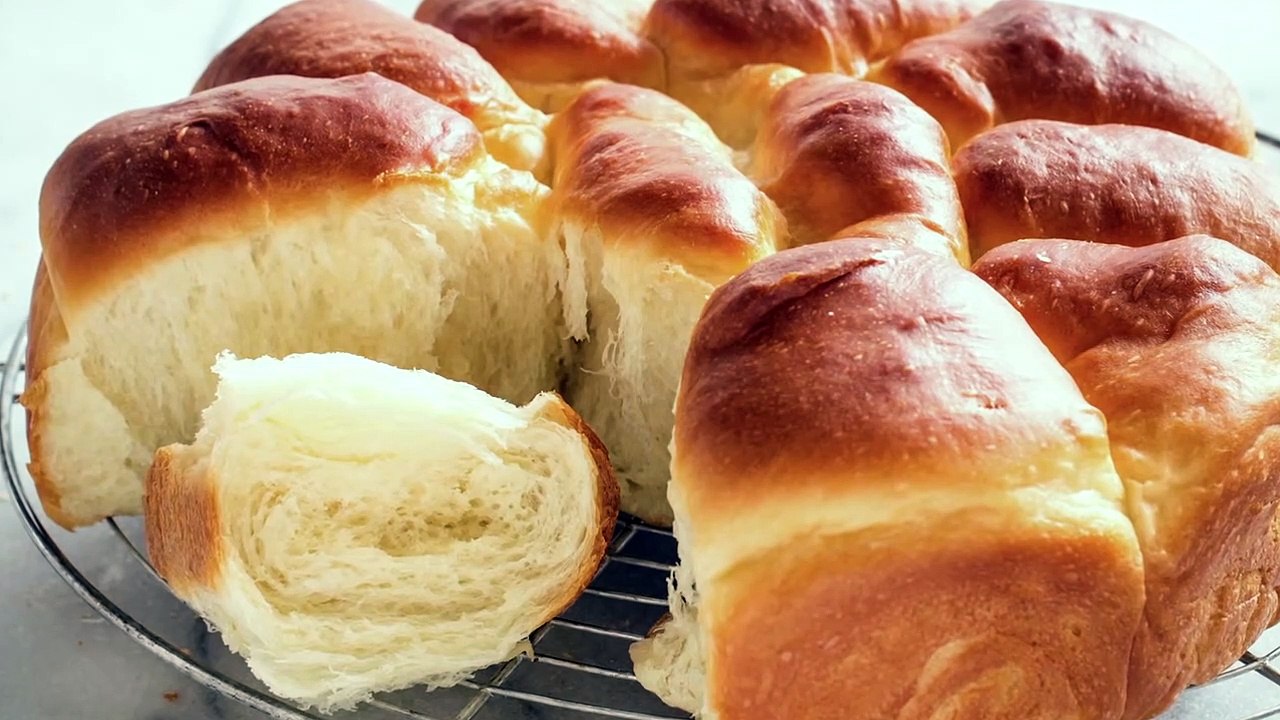 How To Make Fluffy Dinner Rolls With Cook'S Illustrated Editor Andrea Geary