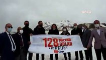 CHP Kayseri İl Başkanı Ümit Özer,  pankartla Erciyes Dağı’na çıktı: 128 Milyar doları aramak için yollara düştük