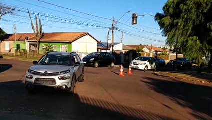 Colisão entre carro e SUV é registrada no Bairro Alto Alegre