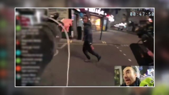 런던에서 흉기 든 괴한이 싱가포르 유학생 공격...유튜버 영상에 포착 / YTN