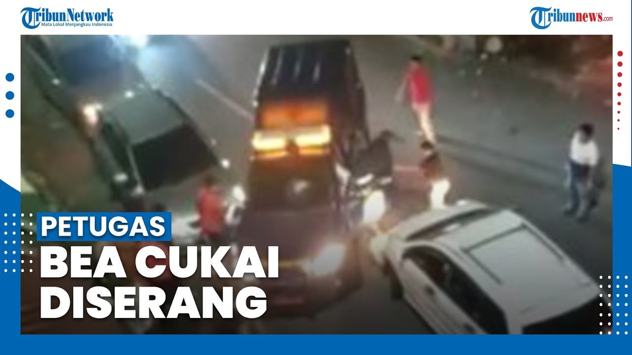 Video Petugas Bea Cukai Dikeroyok Belasan Orang saat Buntuti MInibus yang Bawa Rokok Ilegal
