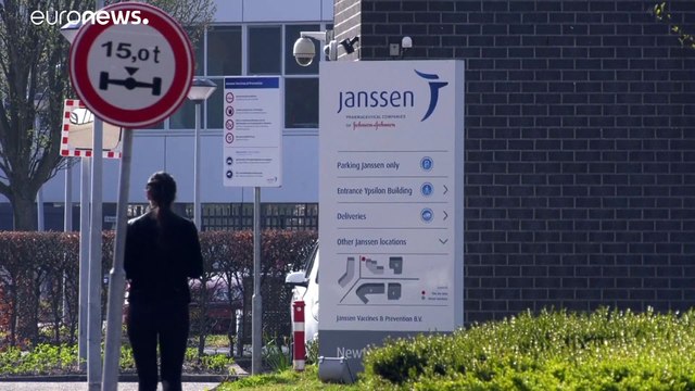 وكالة الأدوية الأوروبية تشير إلى وجود صلة محتملة بين لقاح جونسون آند جونسون وحالات التجلط الدموي
