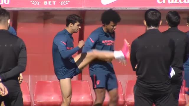 El Sevilla ultima detalles de cara a la visita mañana al Levante