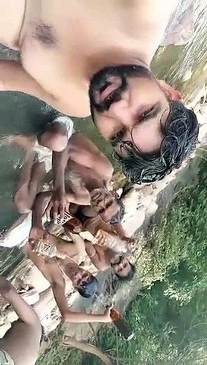 ारेस्टर का शराब पार्टी करते वीडियो वायरल