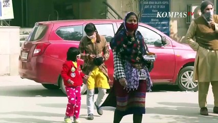 Covid Meningkat, Rumah Sakit Kewalahan, Delhi Lockdown Selama Seminggu