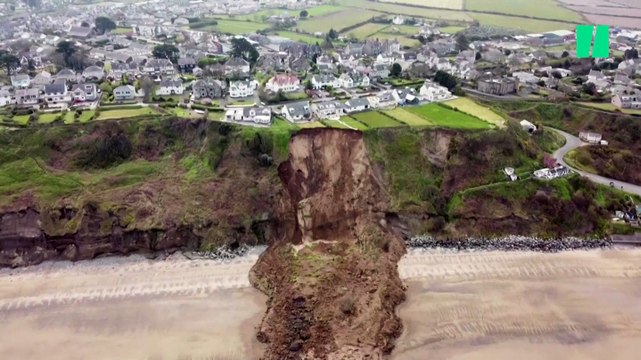 Elles échappent de peu à l'effondrement d'une falaise au Pays de Galles