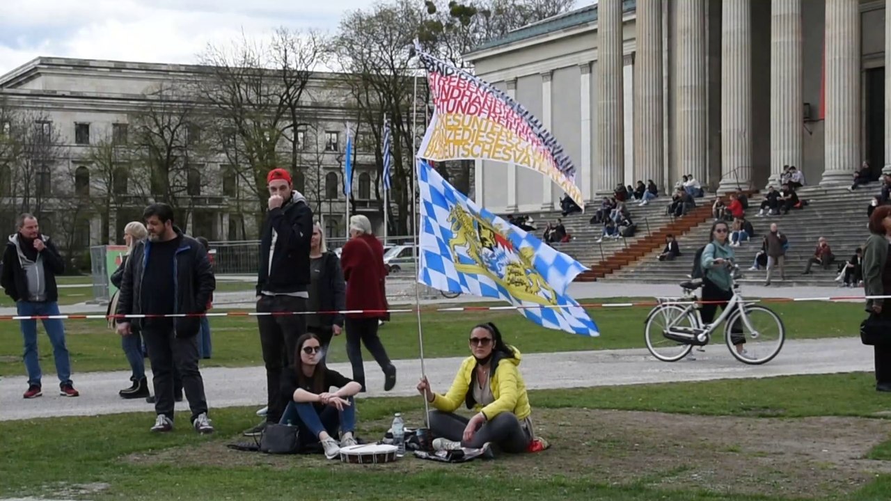 Teil 1: 11.04.2021 München Königsplatz: 'Wann endet dieser Wahnsinn?'