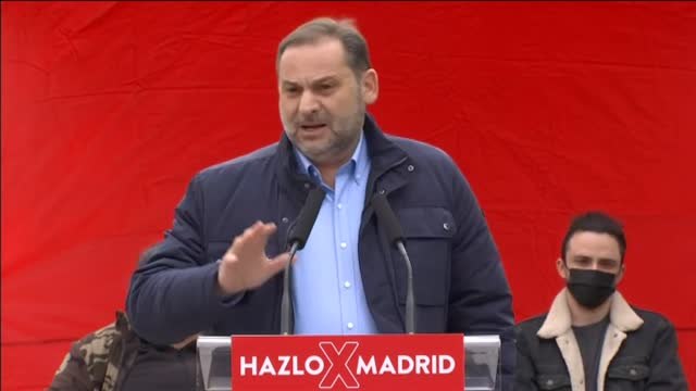Ábalos: Los pensionistas son mantenidos pero los que llevan cuentas de un perro son productivos