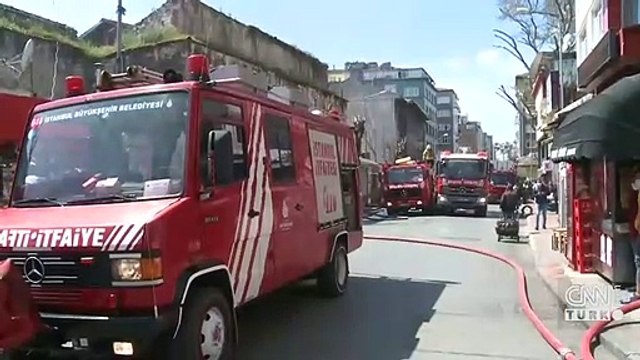 Emniyet Müdürlüğü deposunda yangın