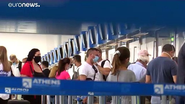 Grecia a piccoli passi verso l'entusiasmo dell'estate
