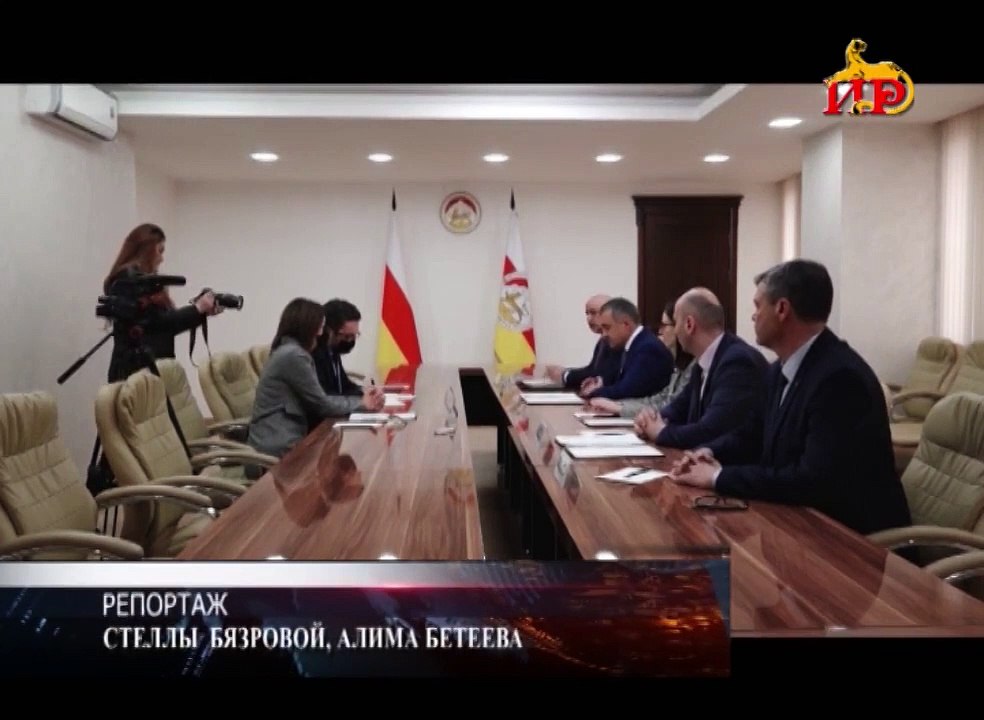 Анатолий Бибилов встретился с представителем МККК