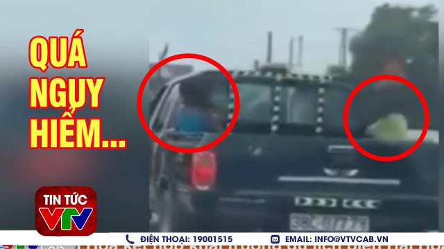 Thót Tim Cảnh 2 Em Nhỏ Chơi Vơi Trên Thùng Xe Tình Huống Giao Thông Nguy Hiểm