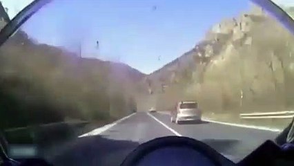 Motosiklet sürücüsünün yerinde siz olsanız ne yapardınız?