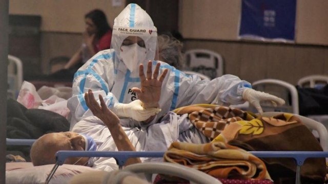 India records over 2.95 lakh new Covid-19 cases