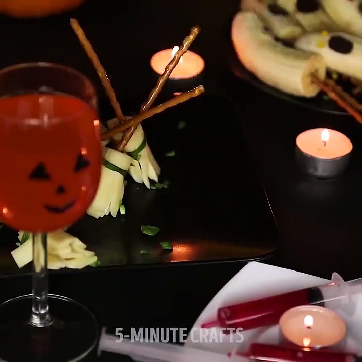 27 Beauty And Makeup Hacks For Girls