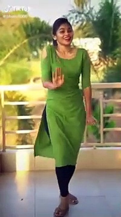 Addison Rae Vs. Tiktokers (Tiktok Dance Battle)