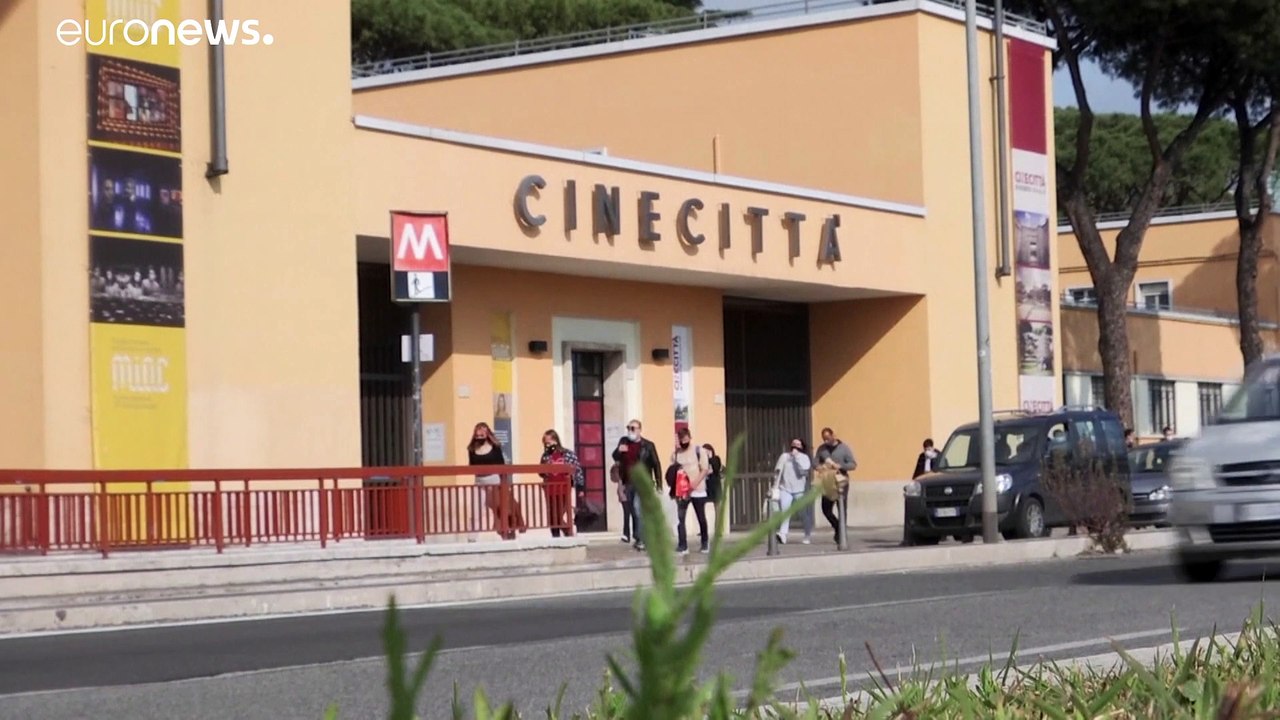 Vaccinarsi a Cinecittà. Un centro per le somministrazioni nel tempio del cinema