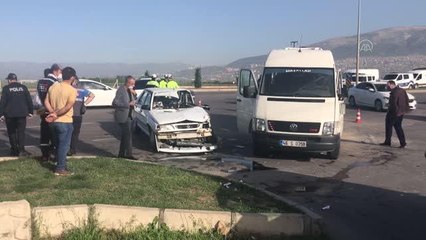 Son dakika haberi! Kahramanmaraş'ta minibüs ile otomobil çarpıştı: 1 ölü, 1 yaralı