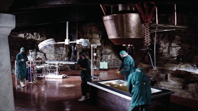 DIAMONDS ARE FOREVER Trailer (1971)