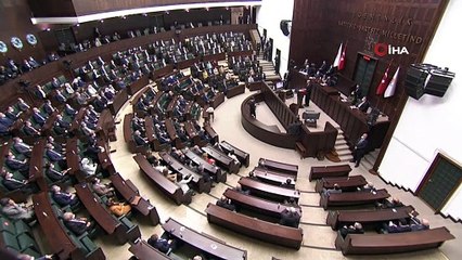 Cumhurbaşkanı Erdoğan: 'Dün gece hem bir bakanlığımızı ikiye böldük, hem de 3 bakan atamasını yaptık'