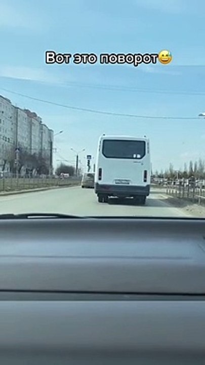 Voici un vrai gentleman driver
